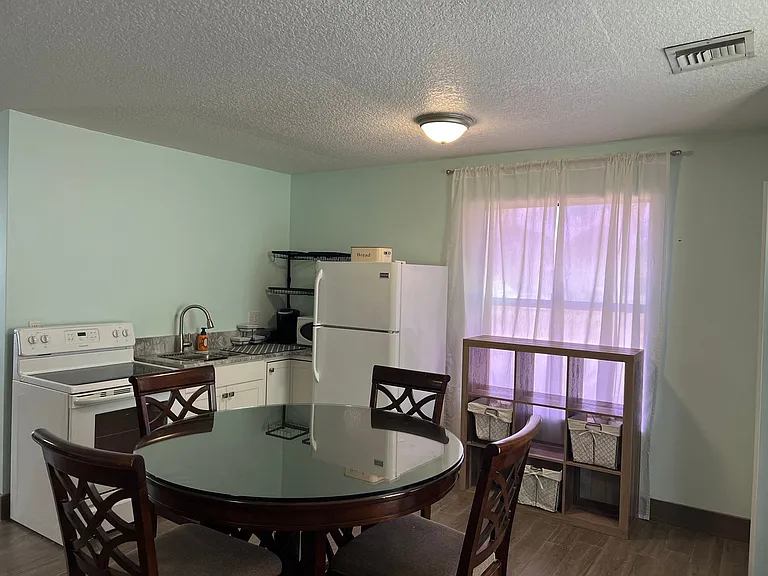 5706 Palmetto Dr — Photo 3