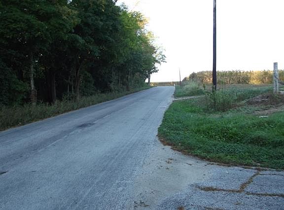 4th image of 1442 N County Road 130 W