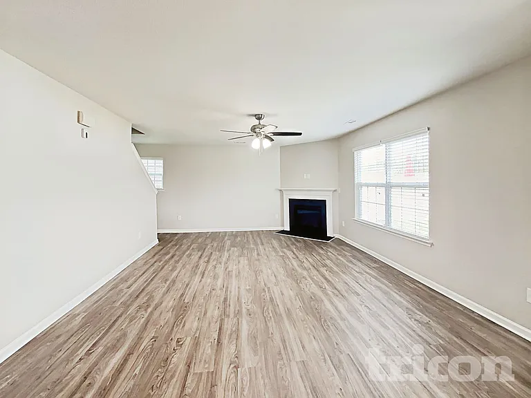 2641 Cider Ridge Rd — Photo 3