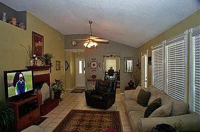2nd image of 1123 Cardinal Oaks Dr