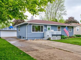 417 SE Lawrence Dr, Ankeny, IA 50021