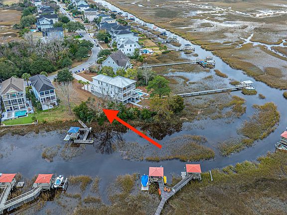 5th image of 3042 S Shore Dr