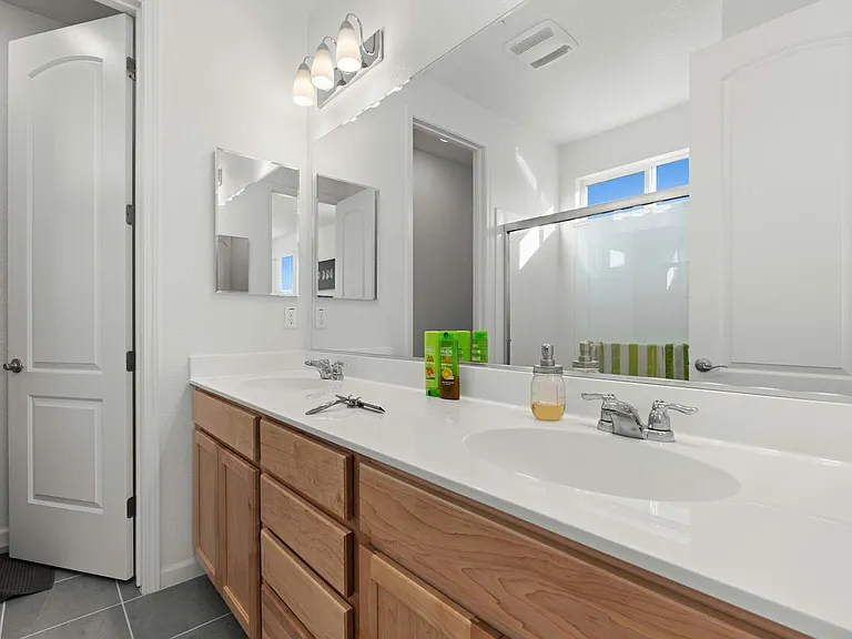 6429 Laguna Seca Ln — Photo 16