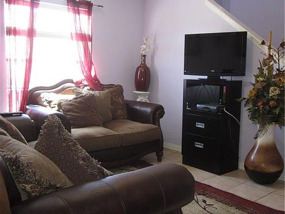 5th image of 2301 Tierra Chica Way