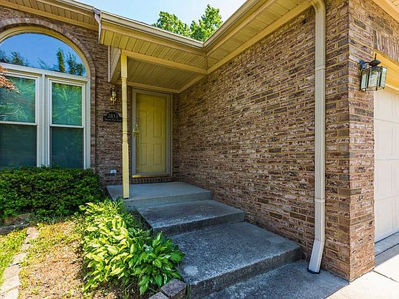 2nd image of 2833 Gateway Park Ln