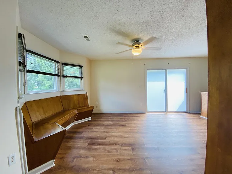 212 S Elton Cir — Photo 14
