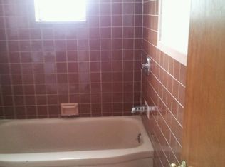 15978 Nelacrest Rd, Cleveland, OH 44112