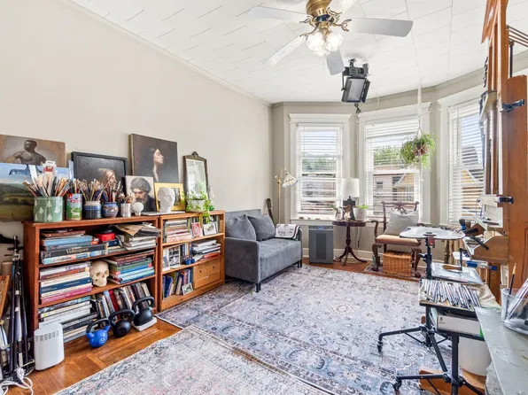 38 Gautier Avenue image 17 of 42