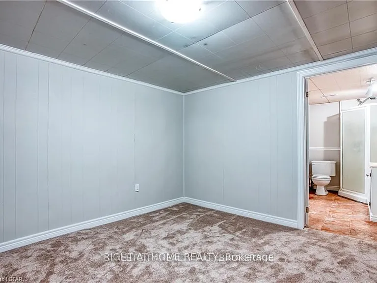 14 Graham Cres — Photo 19