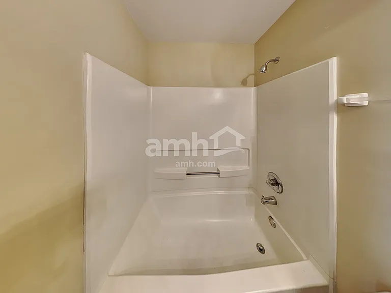 2440 Frost Dr — Photo 14