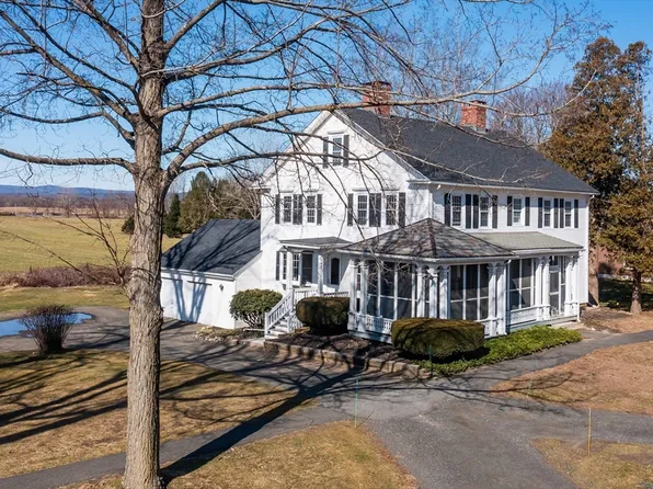 25 West St, Hadley, MA 01035