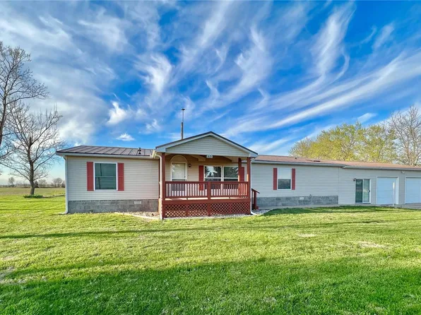 65 Sommer Rd, Wellsville, MO 63384