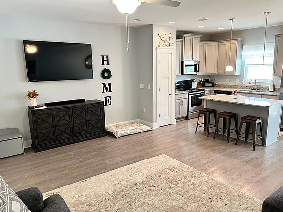 2nd image of 400 Mattie M Kelly Blvd #17