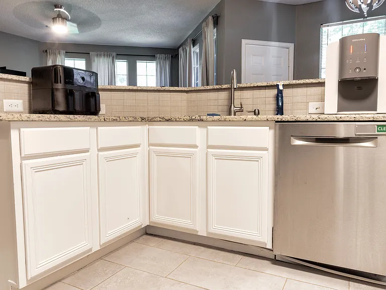 9805 Cliffside Dr — Photo 14