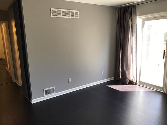3rd image of 675 Randolph St APT 207
