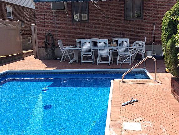 4th image of 5023 192nd St