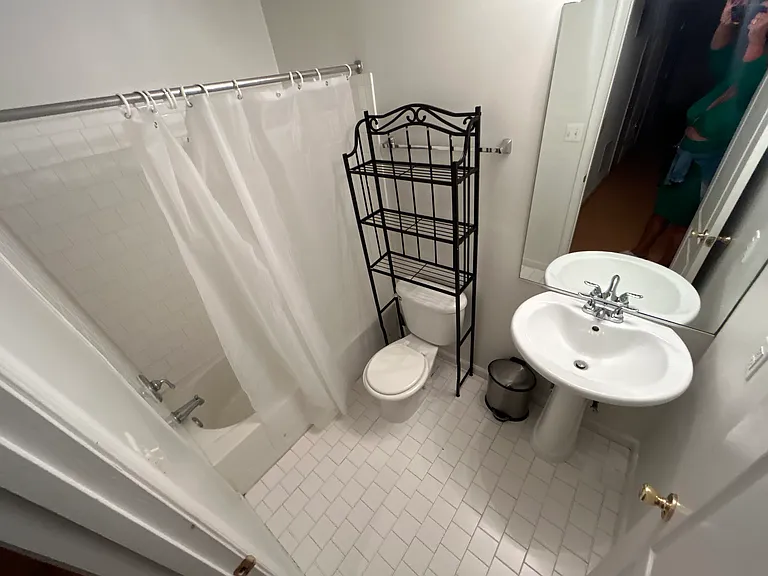7020 Pyle Ct #7020 — Photo 11
