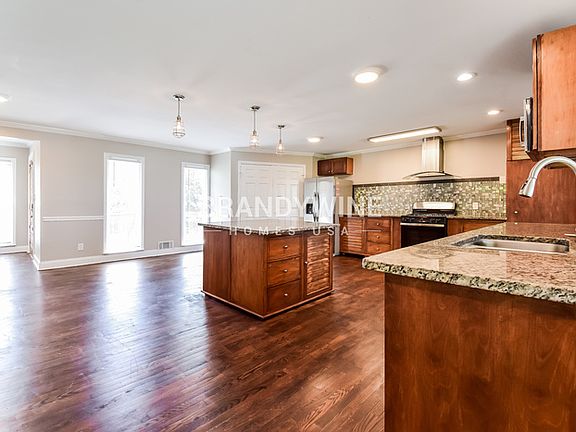 4th image of 4217 Wellington Hills Ln