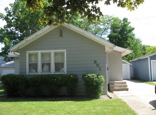 931 8th St NE, Mason City, IA 50401