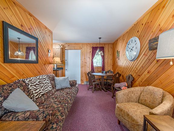 3rd image of 1733 Summer Dr #C