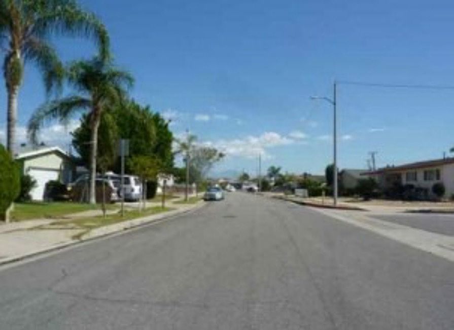 Exterior Neighborhood (street photo)