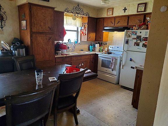 3rd image of 1737 Glendale Dr