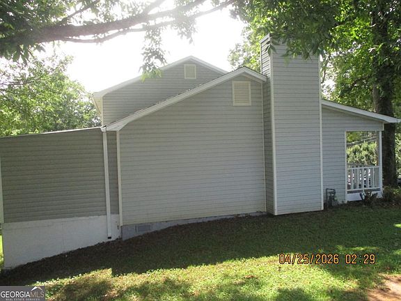 3rd image of 77 Hollyberry Dr