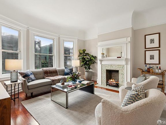 2nd image of 4132 California St