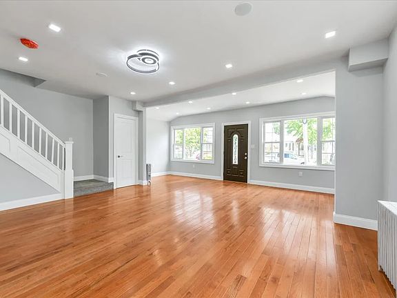 3rd image of 94-08 214th St