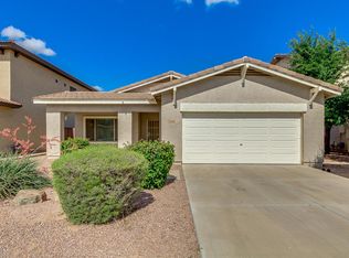 6374 S Legend Ct, Gilbert, AZ 85298
