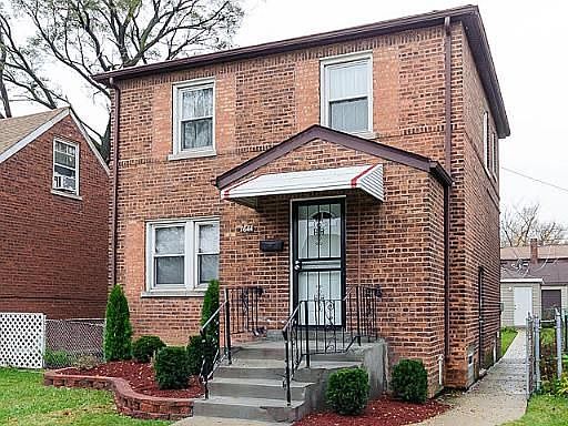 1st image of 7644 S Artesian Ave