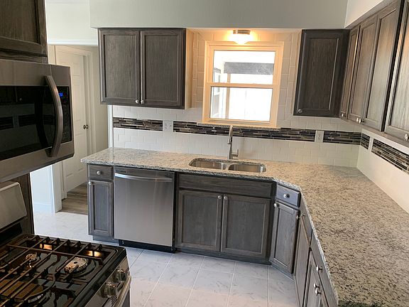 4th image of 920 Leeper Dr
