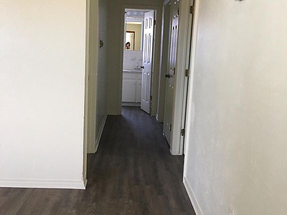 4th image of 501 Neptune Dr