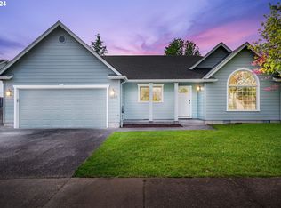1280 Adelman Loop, Eugene, OR 97402