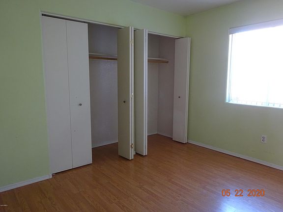 4th image of 1830 N Center Ave