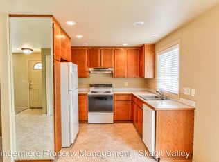 329 N 23rd St, Mount Vernon, WA 98273
