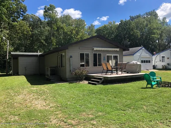 1151 S Senator Rd, Crystal, MI 48818