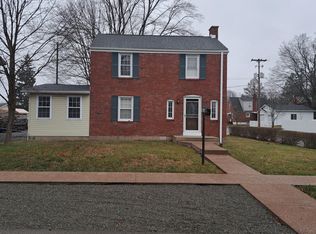 319 Oakland Ave, Grove City, PA 16127