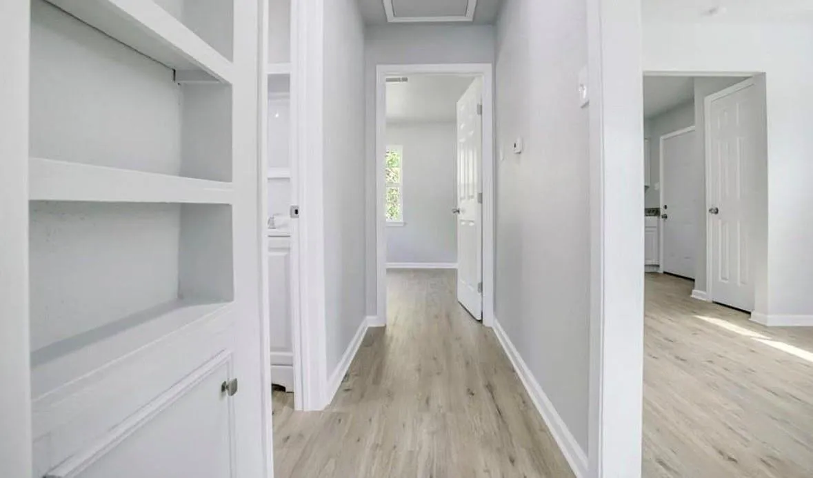 2 bed, 1.0 bath, 754 sqft, $975 — Photo 4