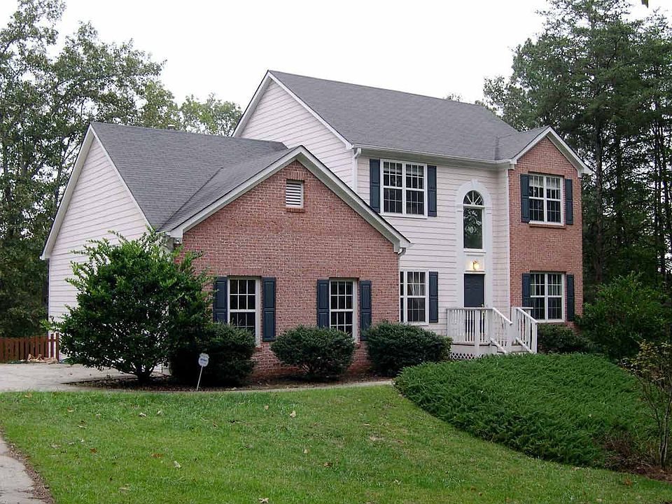 Brick Front and Hardiplank Siding
