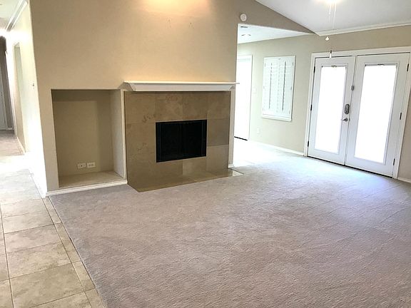 5th image of 2820 Edinburg Ln