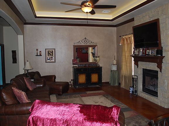 3rd image of 16331 Willow Bend Ave