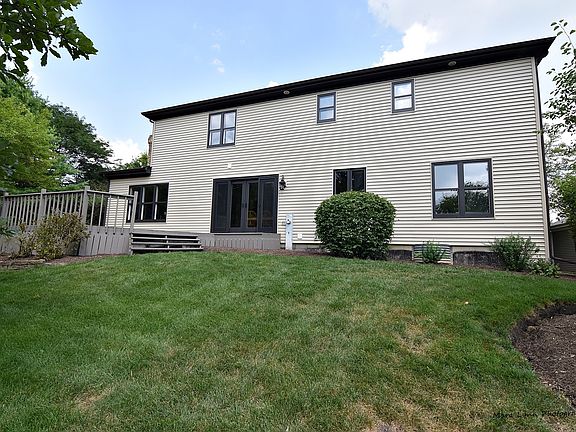 3rd image of 512 Irvington Ct