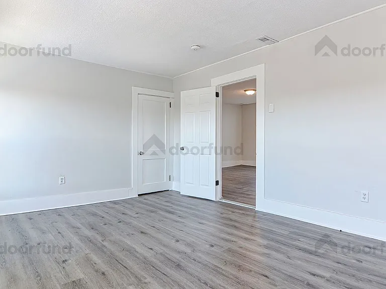 11 Pleasant St #7 — Photo 13