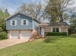 135 Rustic Manor Cv, Pineville, LA 71360