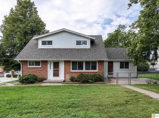 3222 S 59th St, Omaha, NE 68106