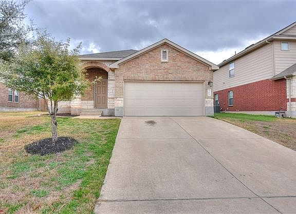 2nd image of 300 Kingfisher Ln