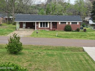 107 Overton Dr, Jackson, TN 38301