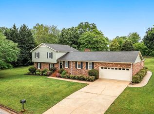 7 Velma Dr, Taylors, SC 29687