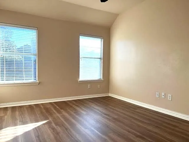 8405 Shasta Dr — Photo 19